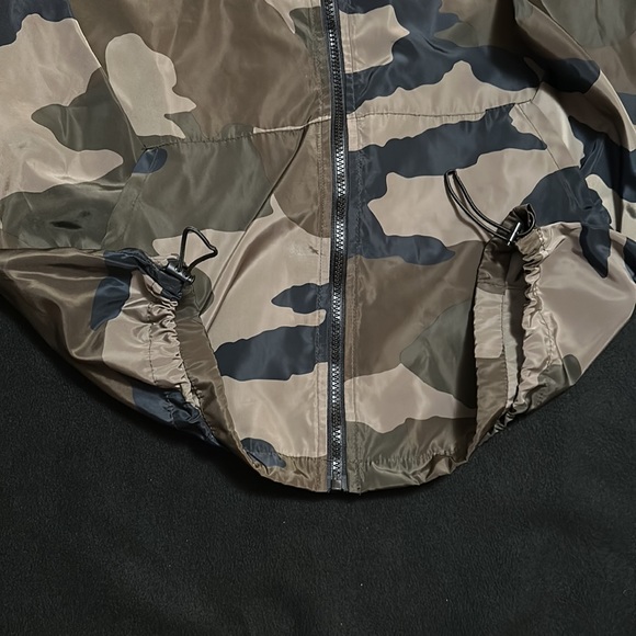 Wild Fable Camo Windbreaker - Picture 4 of 5